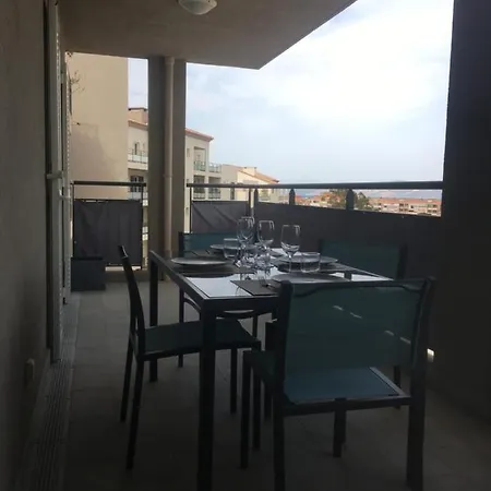 2 Chambres / Ile Rousse Apartmán *